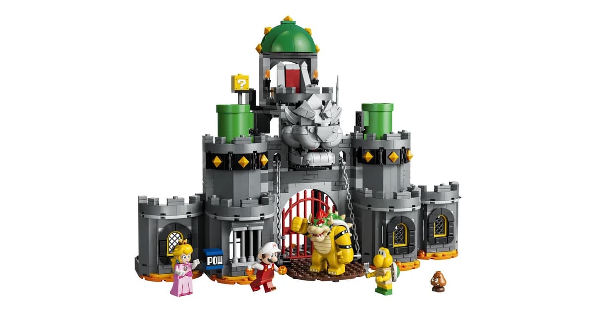 LEGO Super Mario Fire Mario & Bowser's Castle 72060, a grey castle with a Bowser head, green pipes and minifigures of Mario, Peach and Bowser