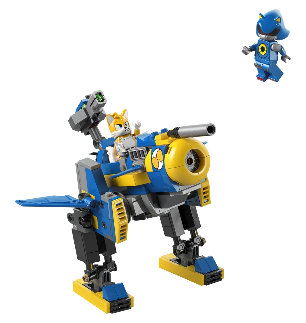 LEGO Sonic the Hedgehog Cyclone vs. Metal Sonic 77002, Tails' blue and yellow walking mech with a turret, and a Metal Sonic figure