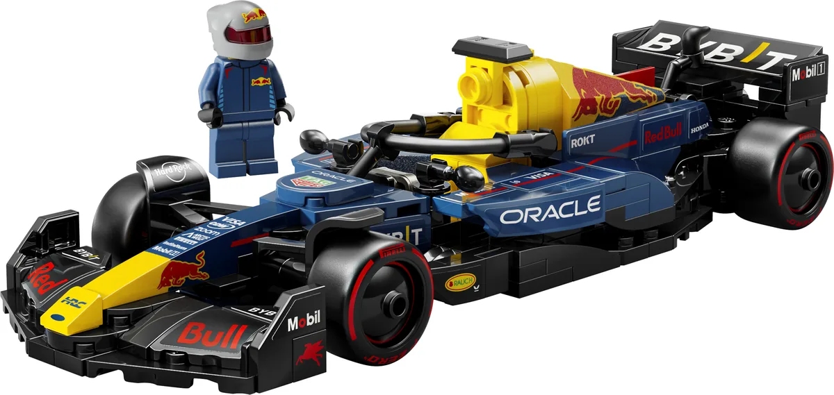 LEGO Speed Champions Oracle Red Bull Racing RB20 77243, a dark blue, red and yellow F1 car with a blue-suited driver minifigure